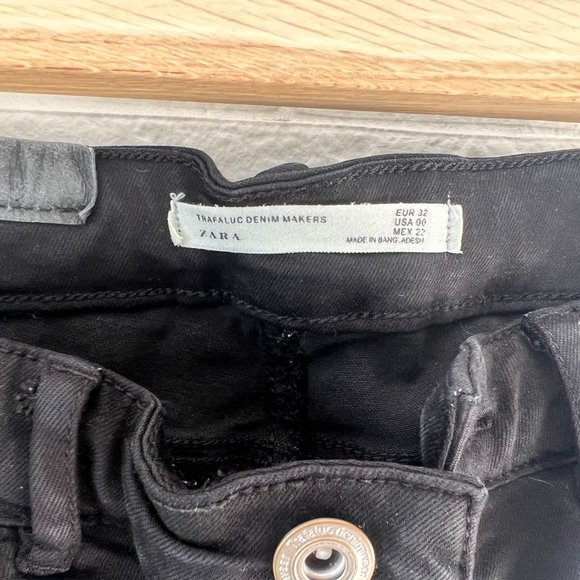 ZARA Black Skinny Denim - Picture 3 of 3